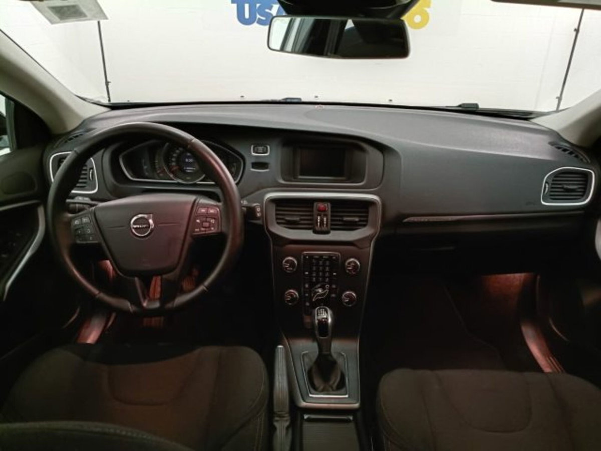 Volvo V40 Cross Country D2 (9)