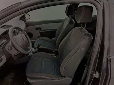 Renault Clio 1.4 16V 3 porte Confort (6)