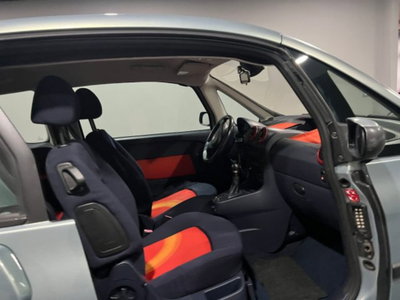 Peugeot 1007 1.4 HDi Sporty (9)