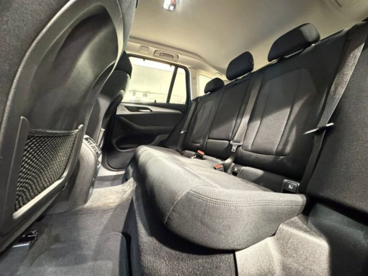 BMW X3 xdrive20d mhev 48V auto (12)