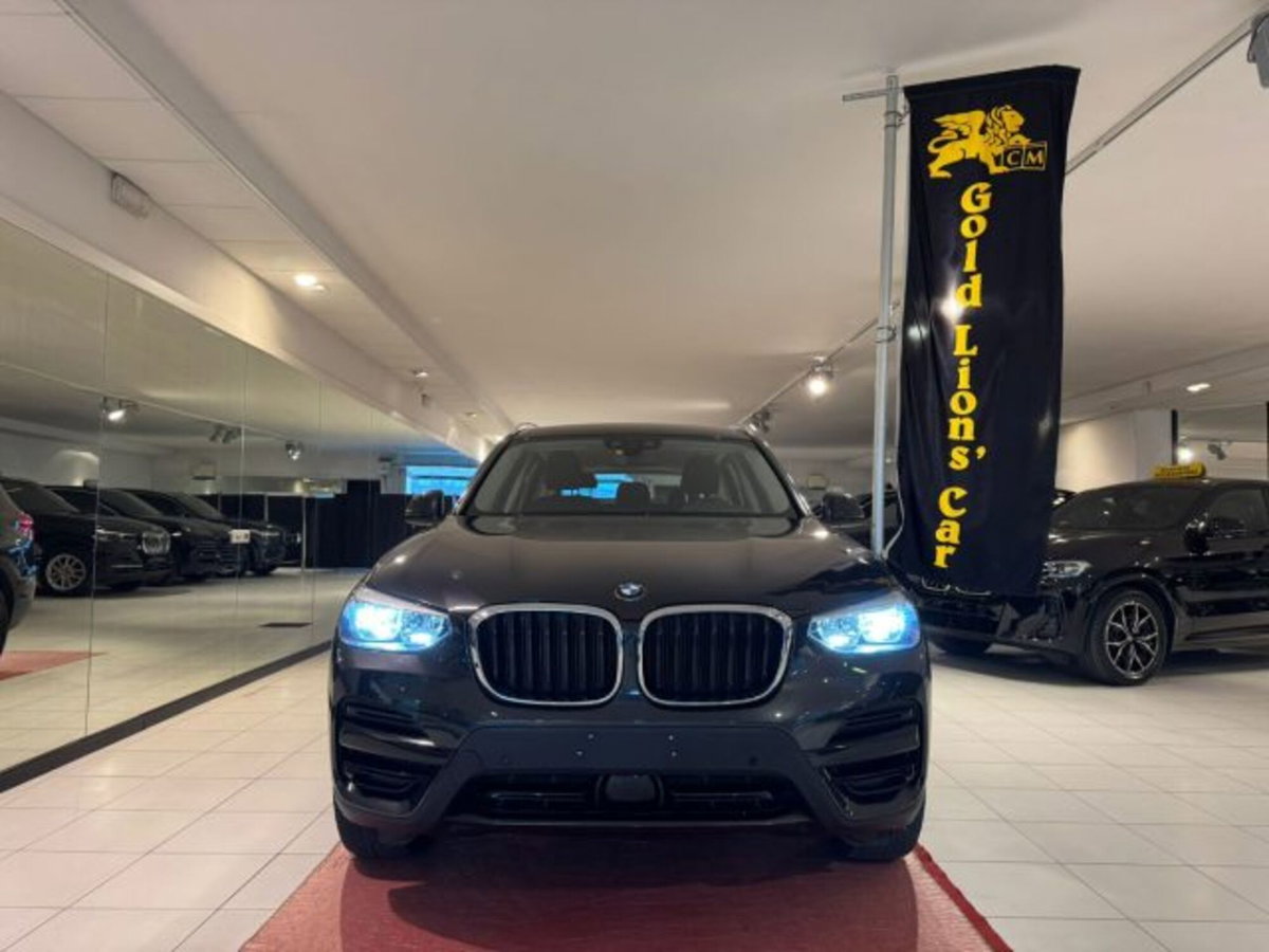 BMW X3 xdrive20d mhev 48V auto (2)