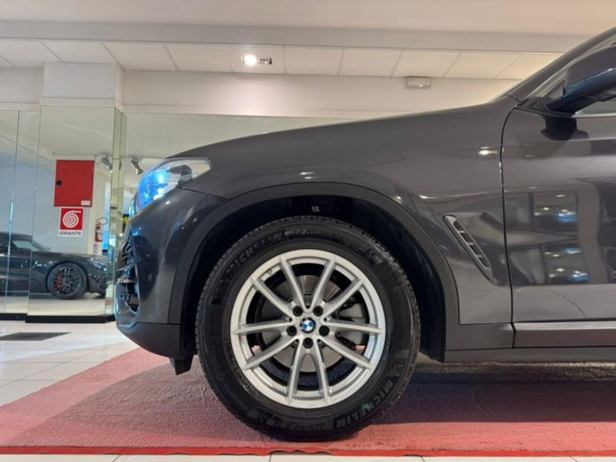 BMW X3 xdrive20d mhev 48V auto (4)