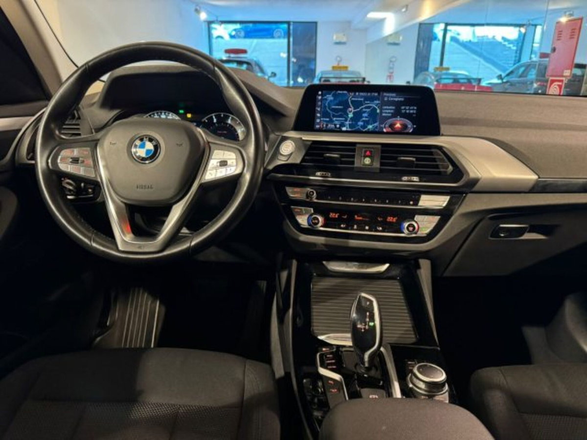 BMW X3 xdrive20d mhev 48V auto (9)