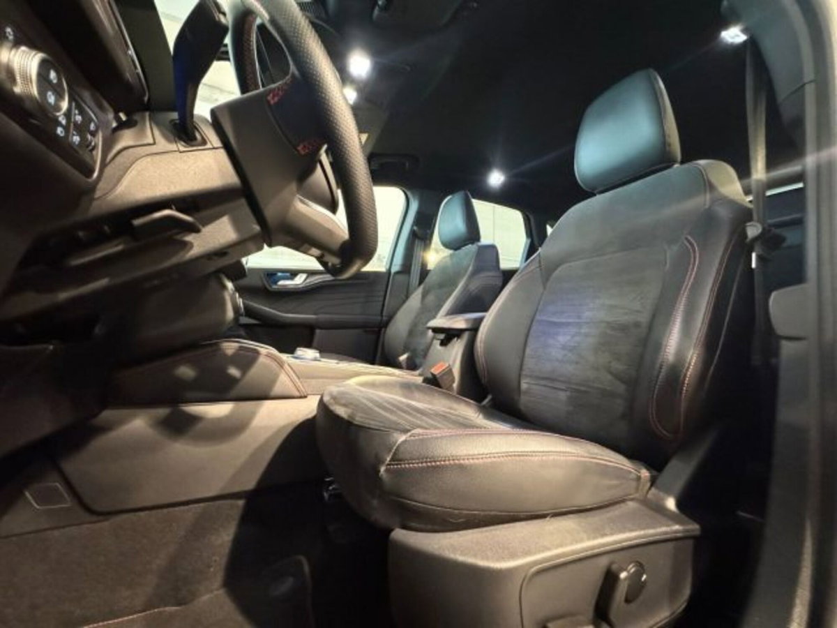 Ford Kuga 2.5 Full Hybrid 190 CV CVT AWD ST-Line Design (19)