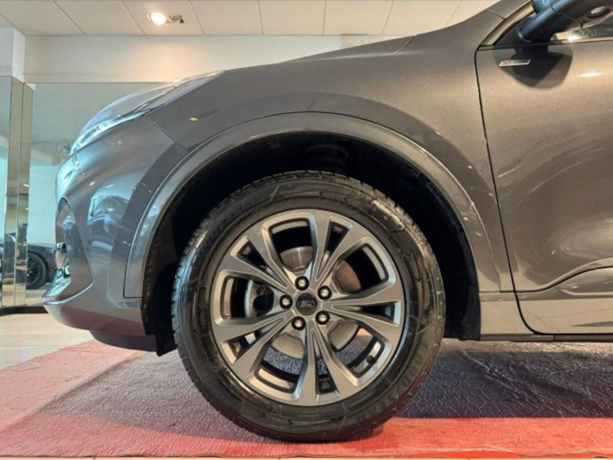 Ford Kuga 2.5 Full Hybrid 190 CV CVT AWD ST-Line Design (5)