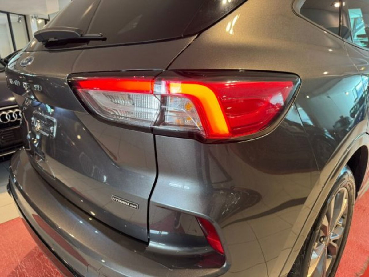 Ford Kuga 2.5 Full Hybrid 190 CV CVT AWD ST-Line Design (9)