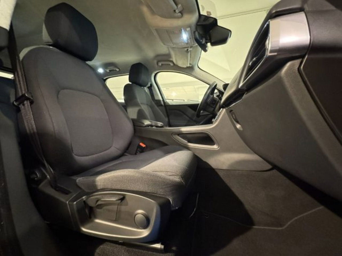 Jaguar F-Pace 2.0d i4 mhev R-Dynamic SE 90th Anniversary Edition awd 204cv auto (20)