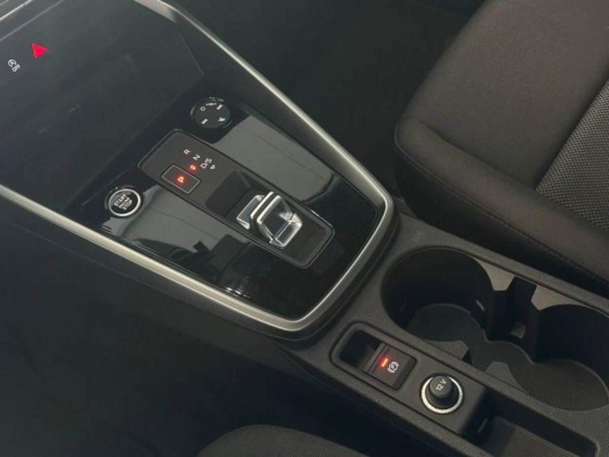 Audi A3 Sportback 2.0 tdi 116cv (11)