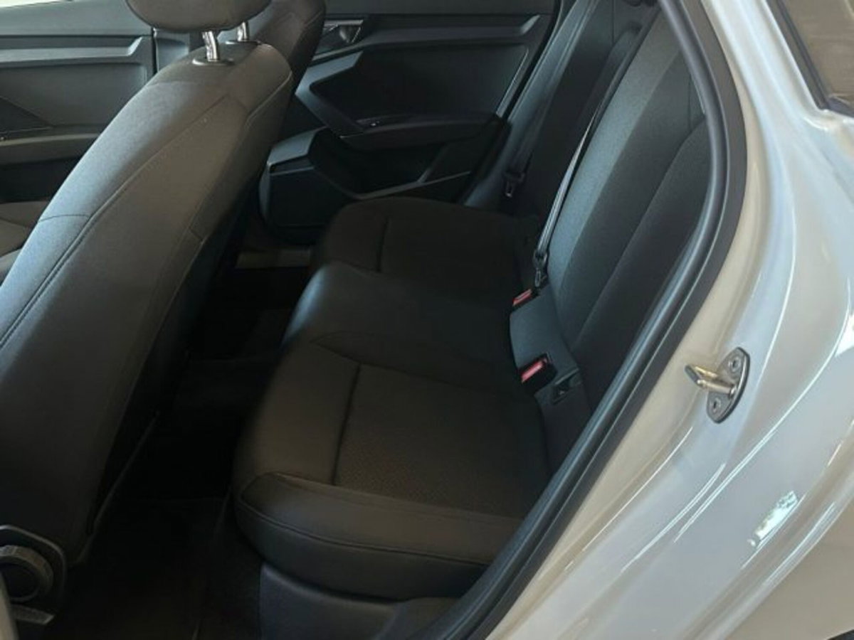 Audi A3 Sportback 2.0 tdi 116cv (18)