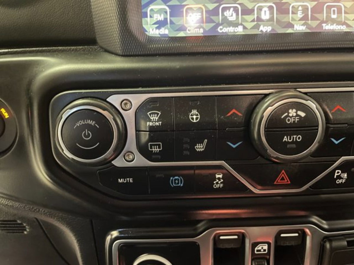 Jeep Wrangler Unlimited 2.0 atx phev Rubicon 4xe auto (15)