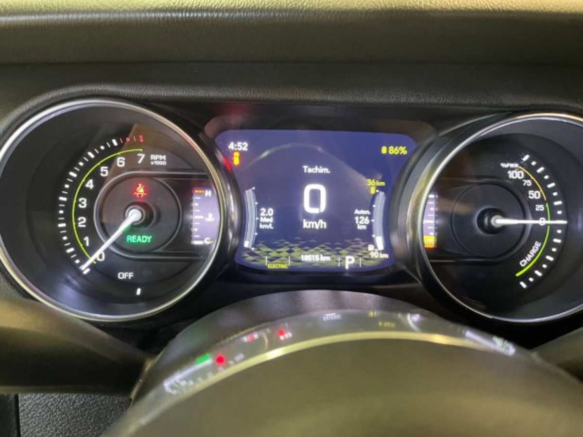 Jeep Wrangler Unlimited 2.0 atx phev Rubicon 4xe auto (5)