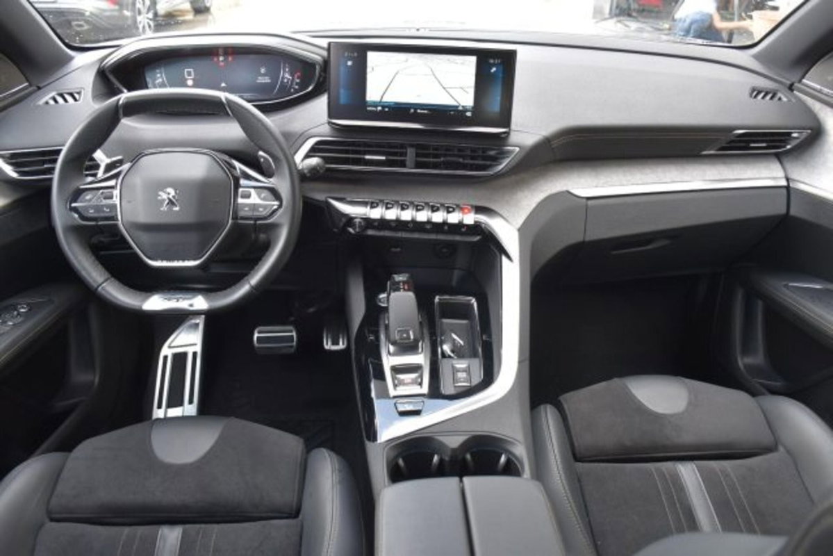 Peugeot 3008 BlueHDi 130 S&S EAT8 GT Pack (7)