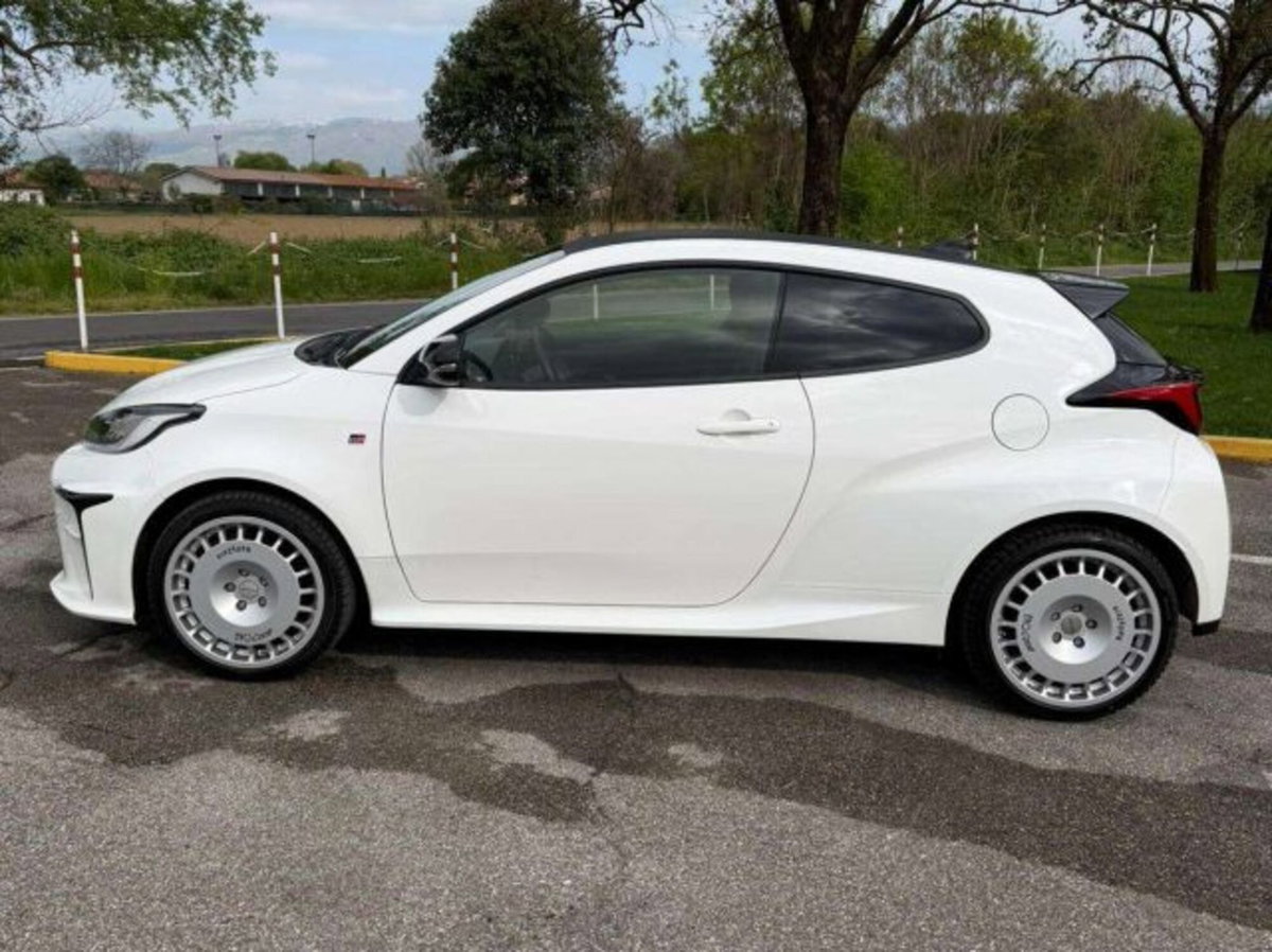 Toyota GR Yaris 1.6 Turbo 3 porte GR Yaris Circuit (2)