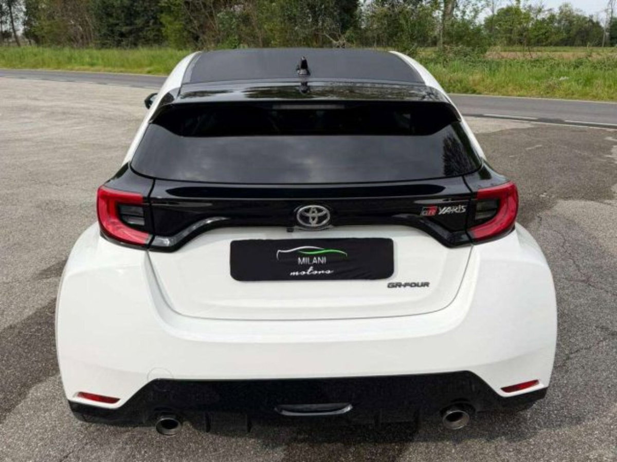 Toyota GR Yaris 1.6 Turbo 3 porte GR Yaris Circuit (6)