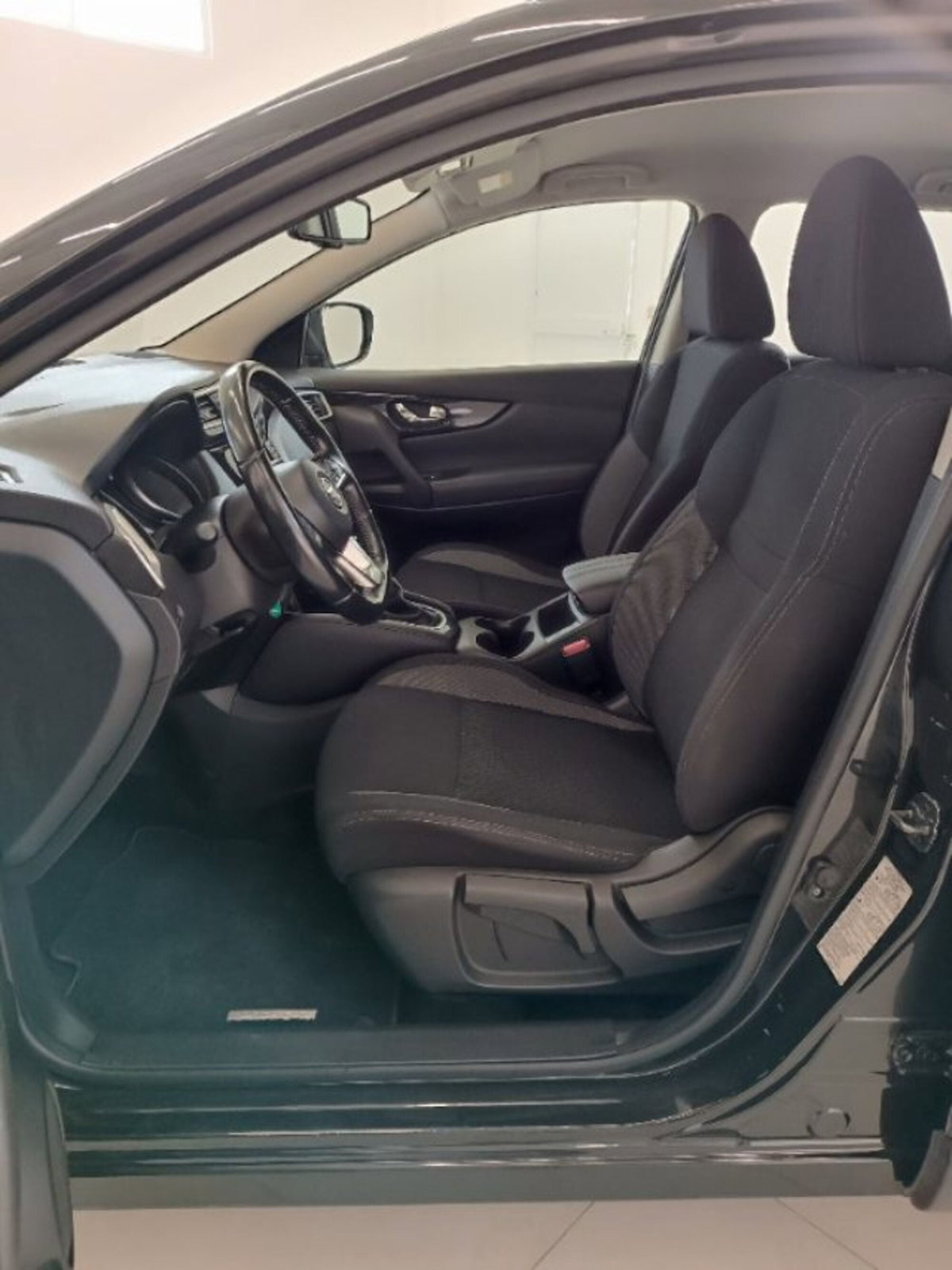 Nissan Qashqai 1.5 dCi 115 CV DCT Business (14)