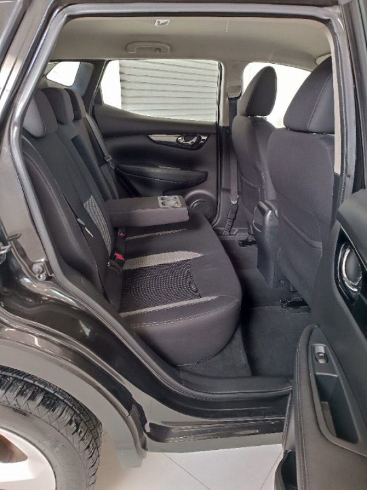Nissan Qashqai 1.5 dCi 115 CV DCT Business (19)