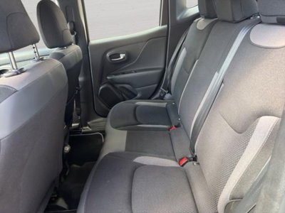 Jeep Renegade 1.5 Turbo T4 MHEV Limited (10)
