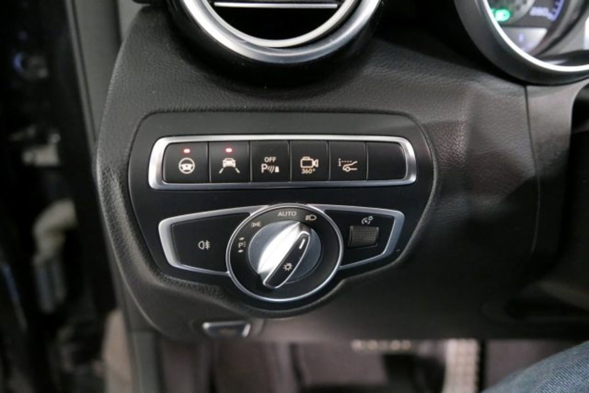 Mercedes-Benz GLC Coupé 43 4Matic Coupé AMG (16)
