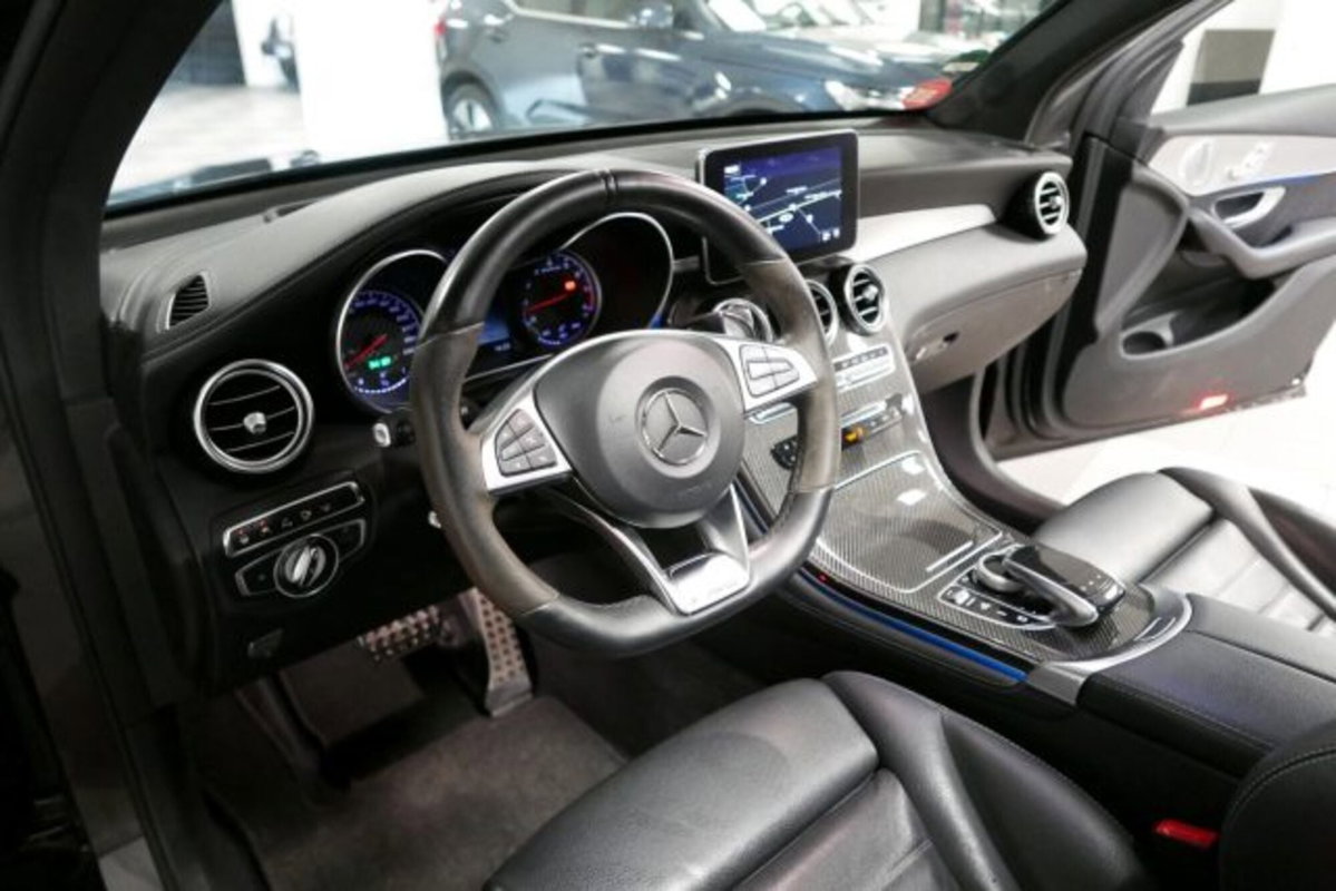 Mercedes-Benz GLC Coupé 43 4Matic Coupé AMG (7)