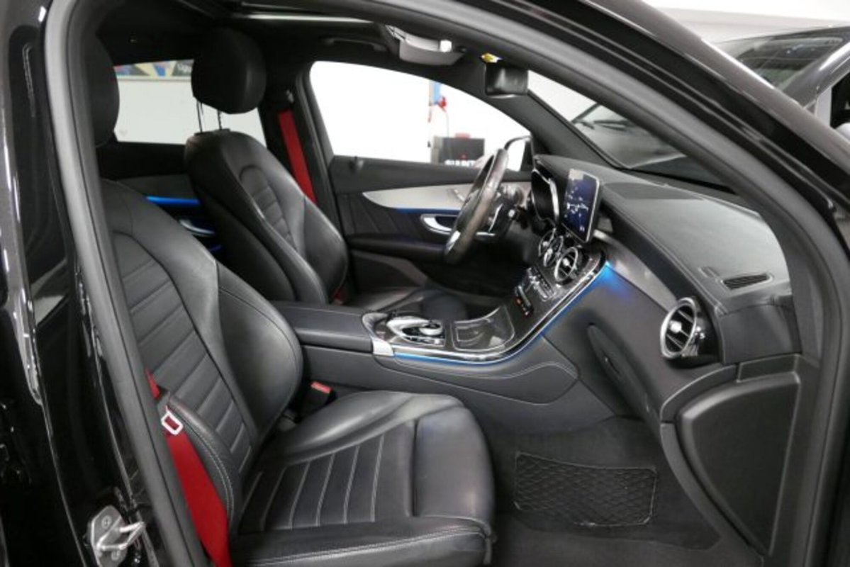 Mercedes-Benz GLC Coupé 43 4Matic Coupé AMG (8)