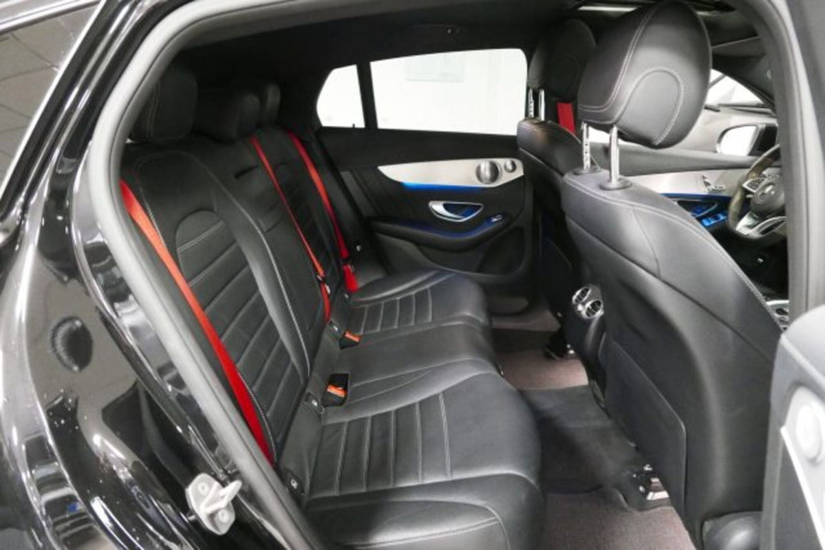 Mercedes-Benz GLC Coupé 43 4Matic Coupé AMG (9)