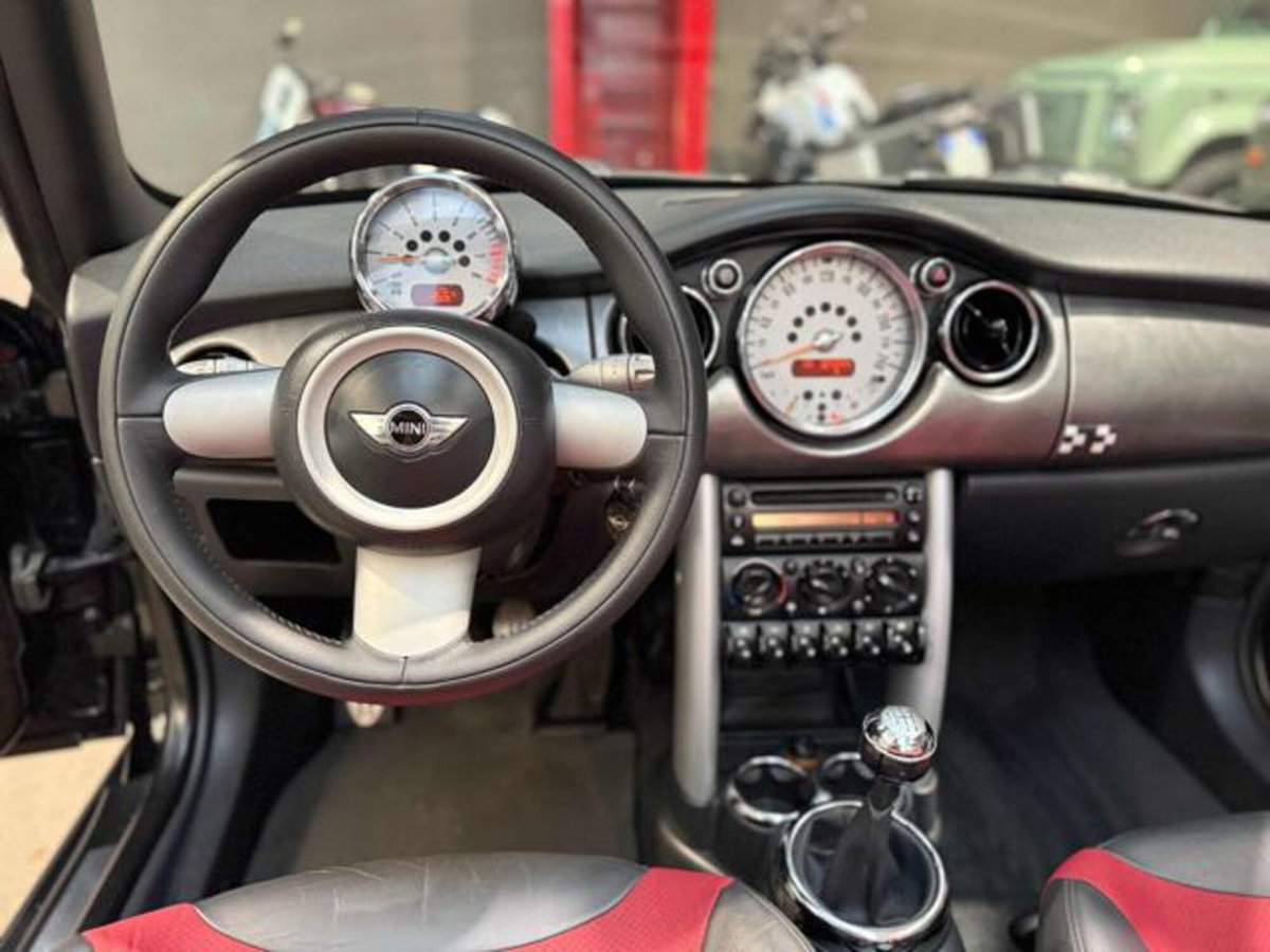 MINI Mini Cabrio 1.6 16V Cooper S Cabrio (13)