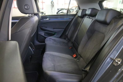 Volkswagen Golf Variant 2.0 TDI 150 CV DSG SCR 4Motion Style (12)