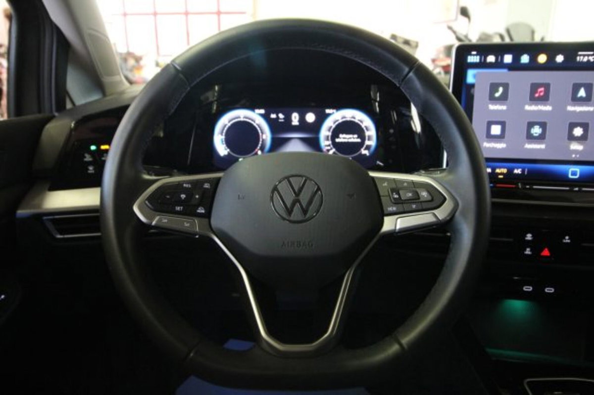 Volkswagen Golf Variant 2.0 TDI 150 CV DSG SCR 4Motion Style (13)