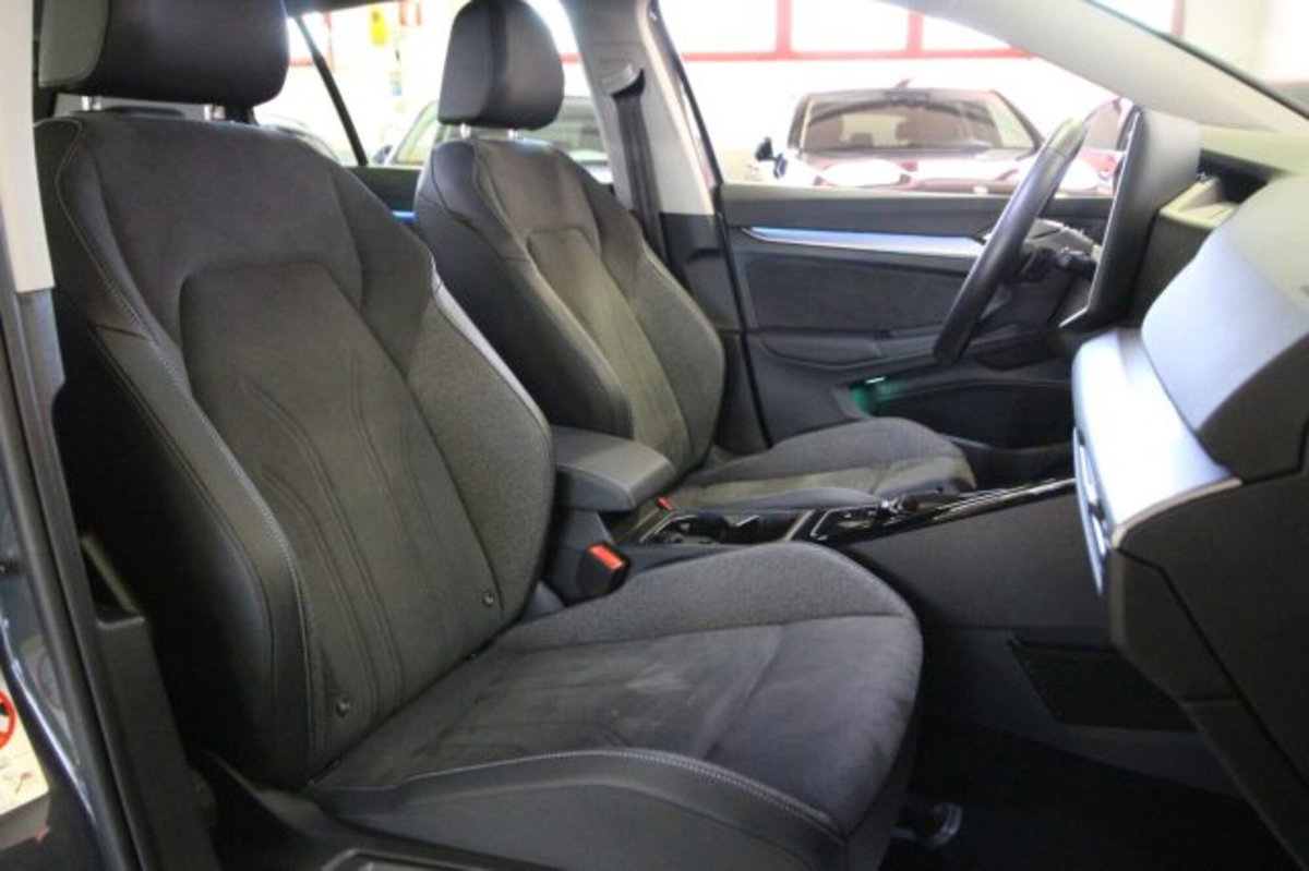 Volkswagen Golf Variant 2.0 TDI 150 CV DSG SCR 4Motion Style (20)