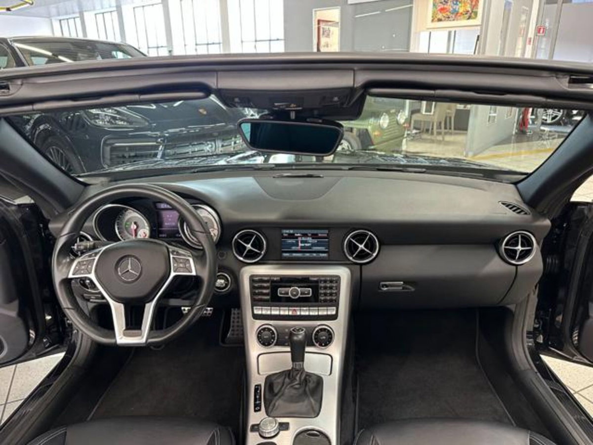 Mercedes-Benz SLK 200 CGI Sport (9)