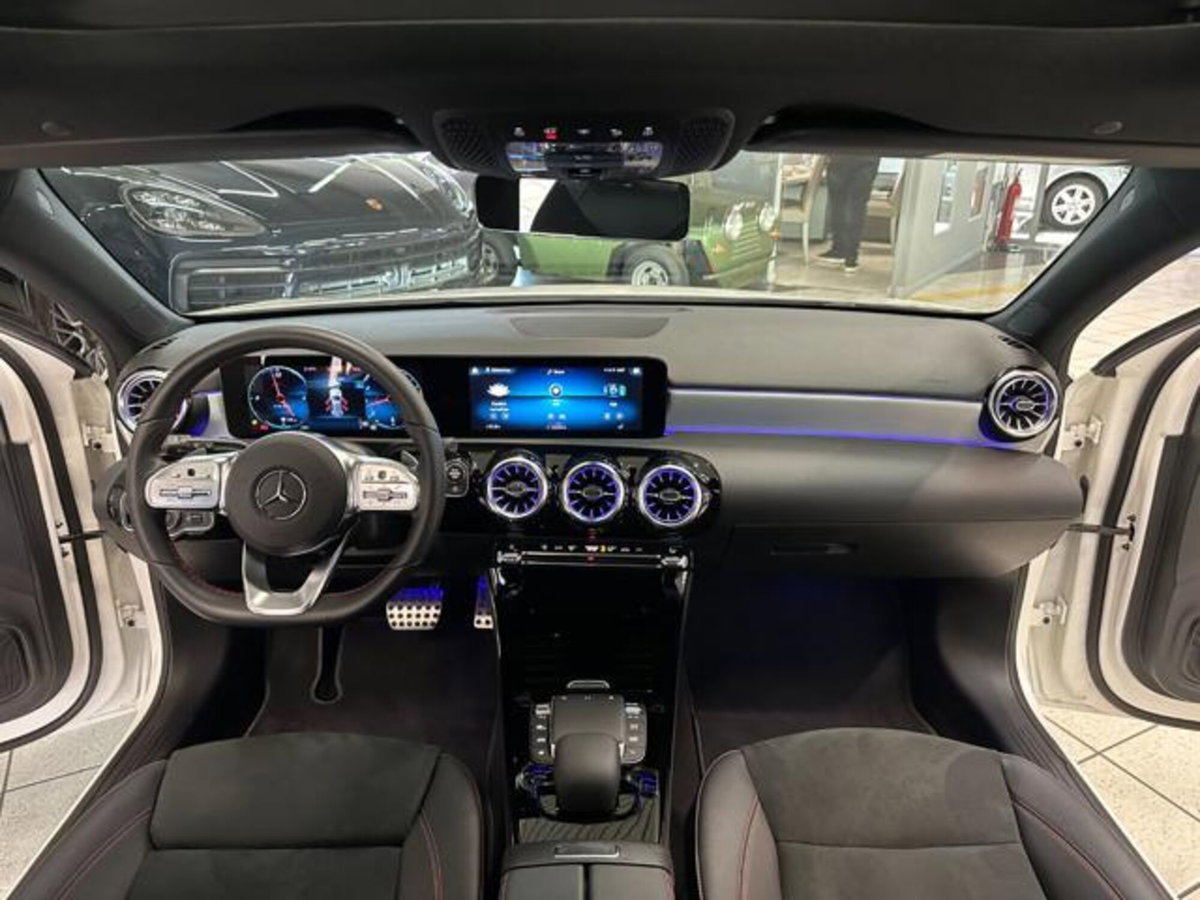 Mercedes-Benz Classe A 250 AMG Line Premium Plus 4matic auto (9)