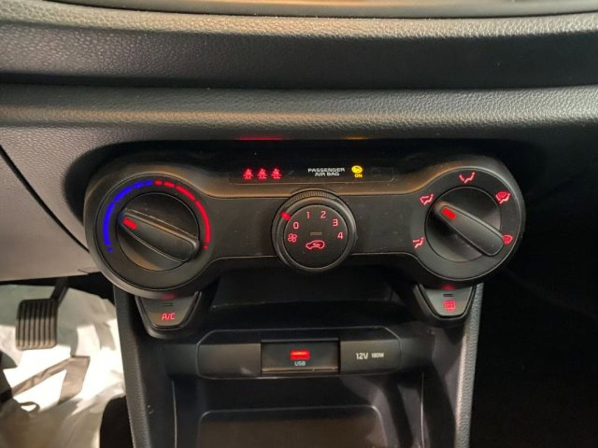 Kia Picanto 1.0 12V 5 porte AMT Urban (12)