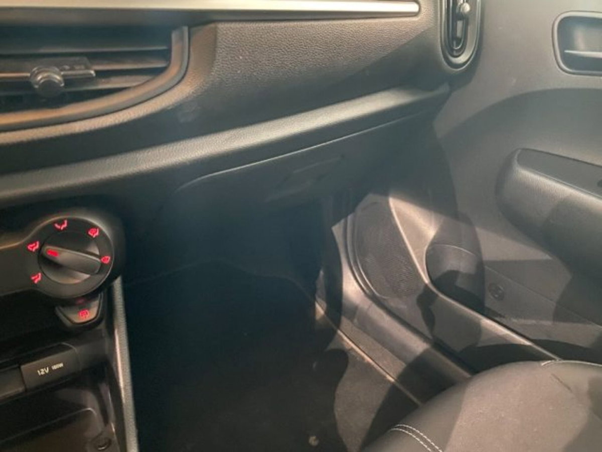 Kia Picanto 1.0 12V 5 porte AMT Urban (15)