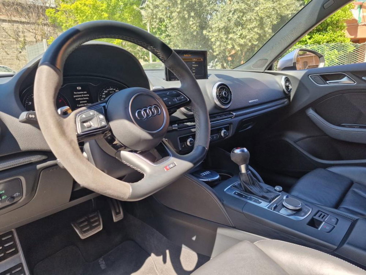 Audi RS 3 Sportback 2.5 tfsi quattro s-tronic (3)