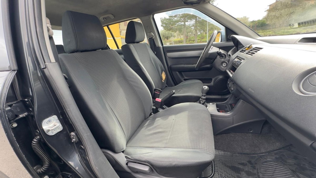 Suzuki Swift 1.3 DDiS 3p. GL (10)