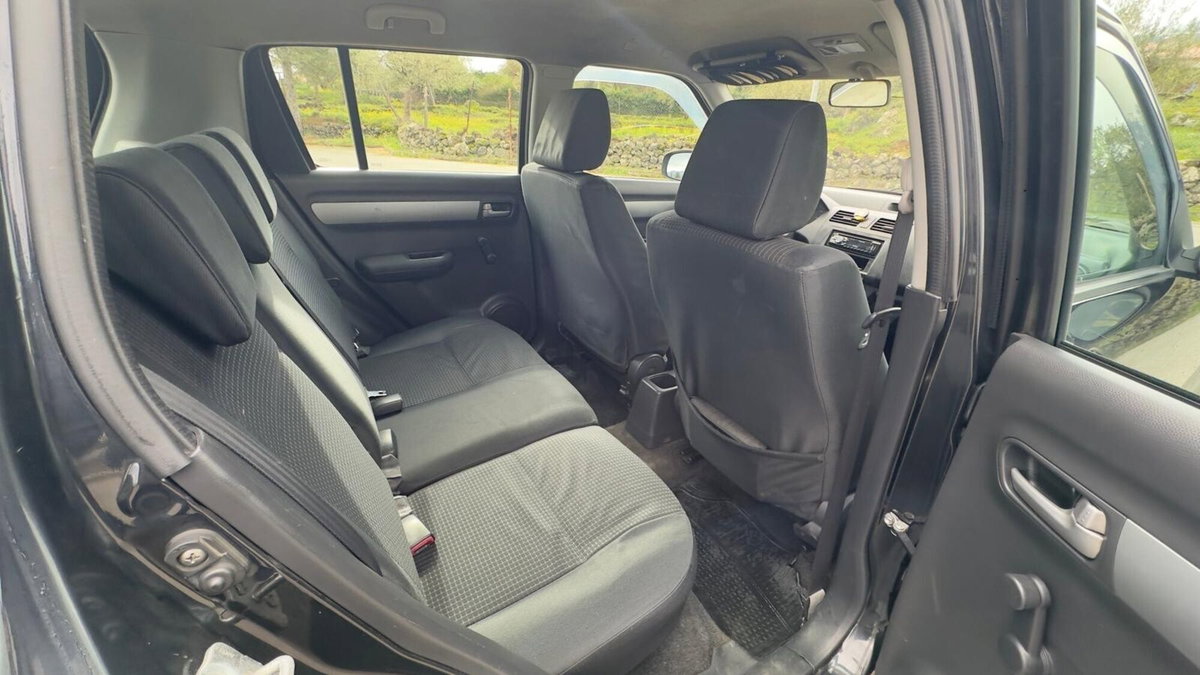 Suzuki Swift 1.3 DDiS 3p. GL (12)