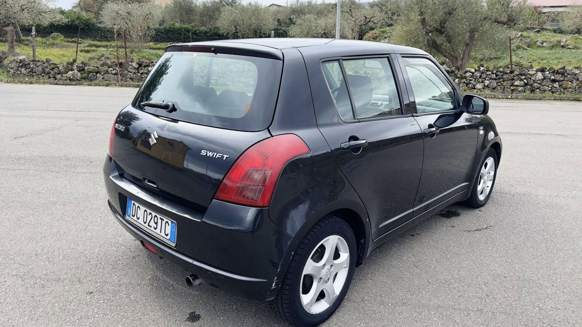 Suzuki Swift 1.3 DDiS 3p. GL (3)