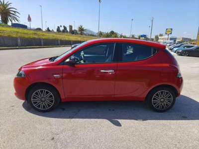 Lancia Ypsilon 1.0 FireFly 5 porte S&S Hybrid Ecochic A. Ferretti (6)