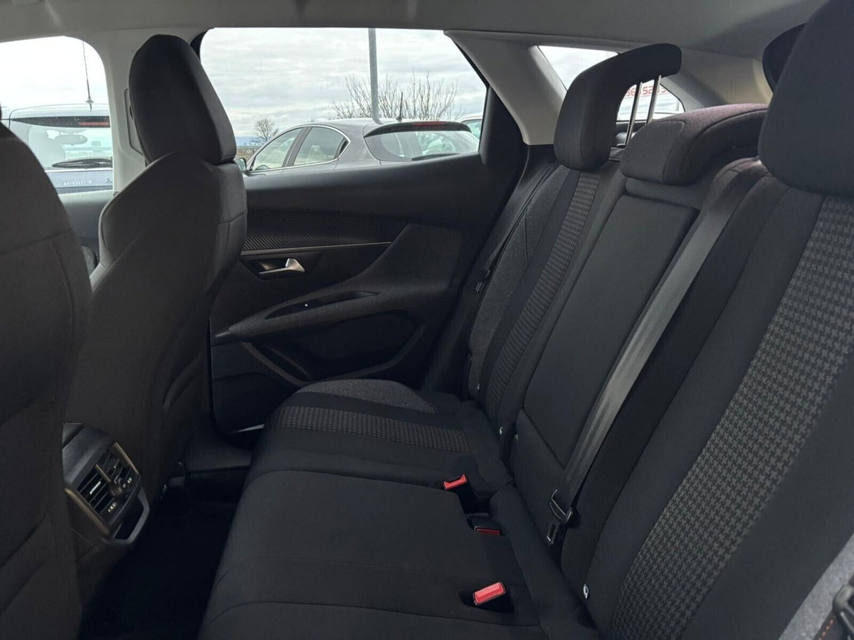 Peugeot 3008 BlueHDi 120 S&S Active (19)