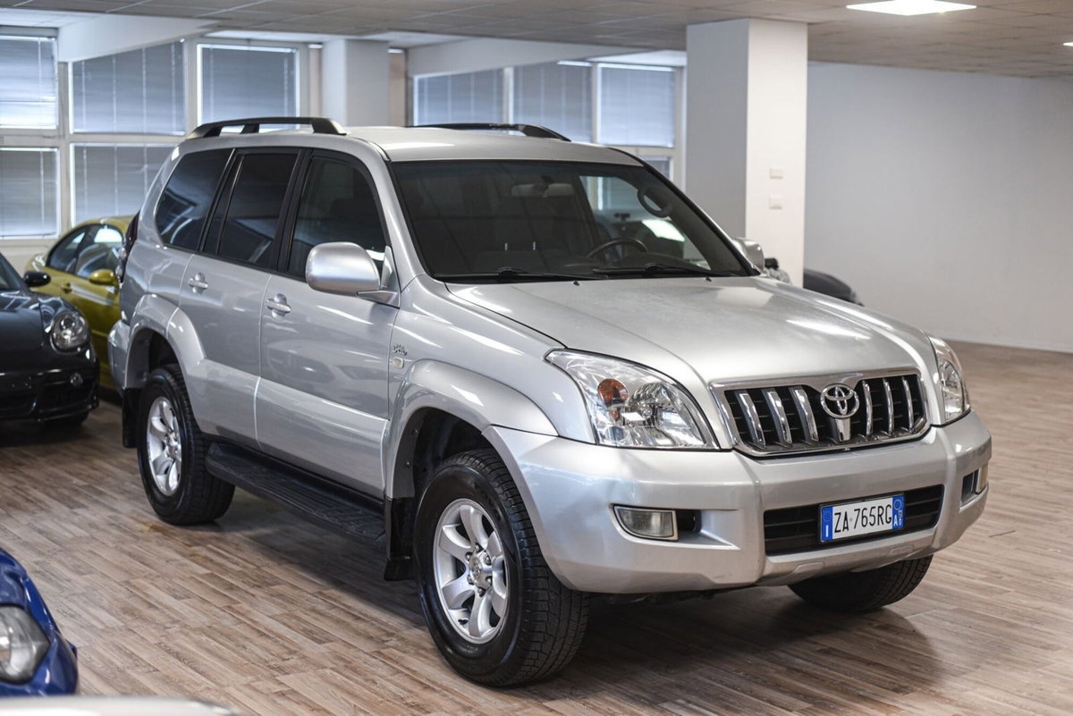 Toyota Land Cruiser D-4D 16V cat 5 porte aut. Sol (4)
