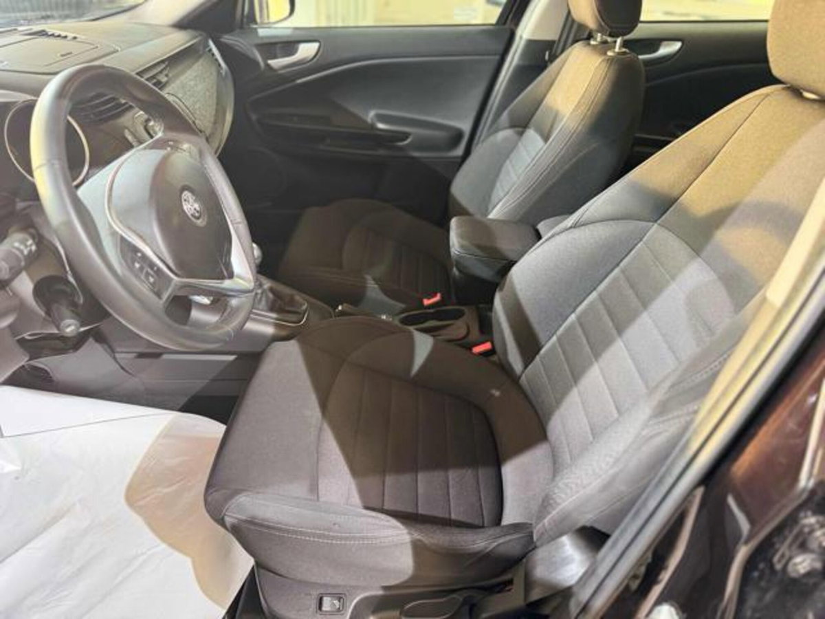 Alfa Romeo Giulietta 1.6 JTDm Super 120cv (13)