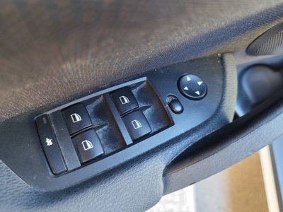 BMW X1 sDrive18d X Line (17)