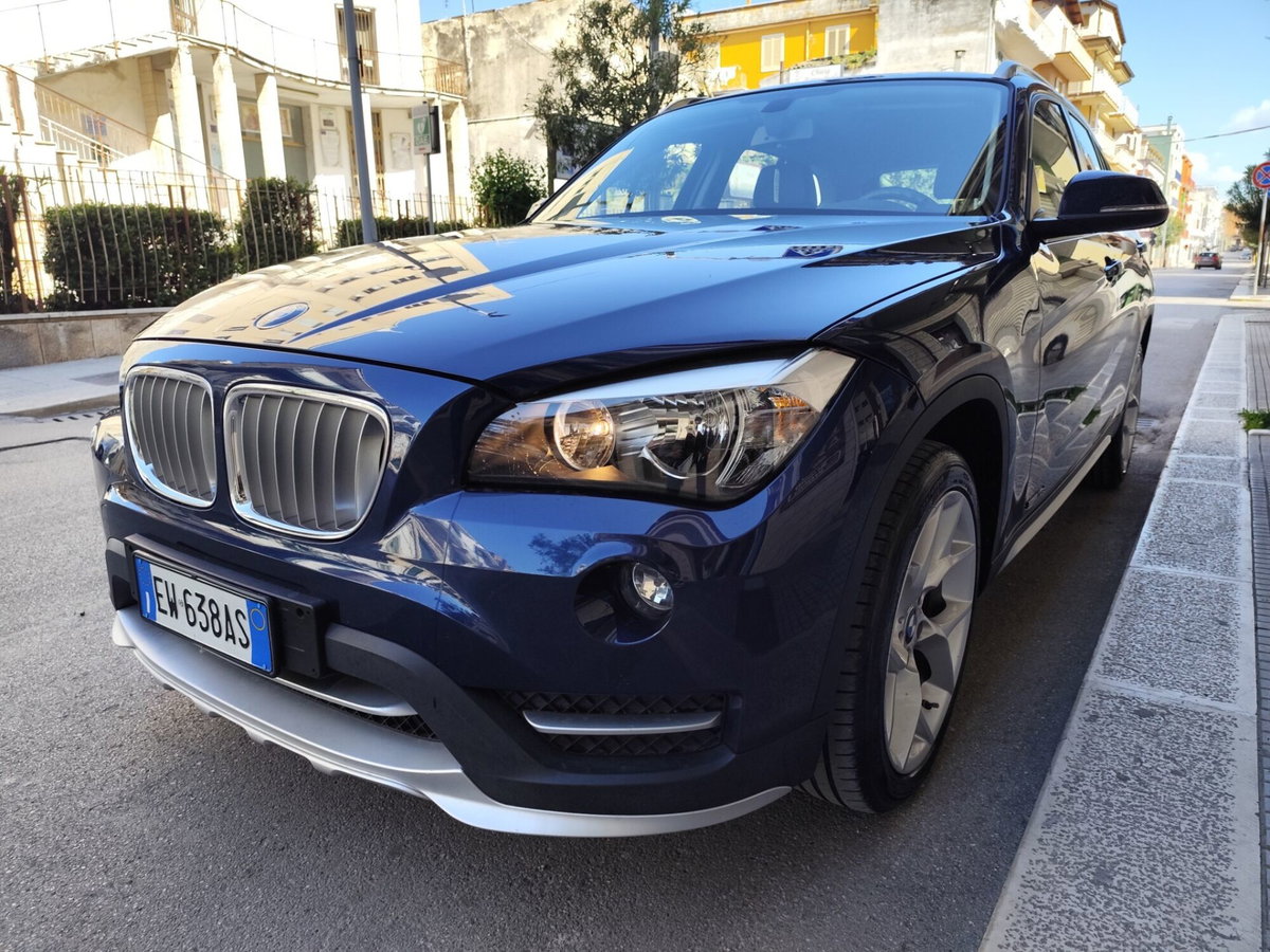 BMW X1 sDrive18d X Line (3)