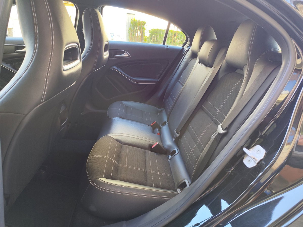 Mercedes-Benz Classe A 180 CDI Sport (15)