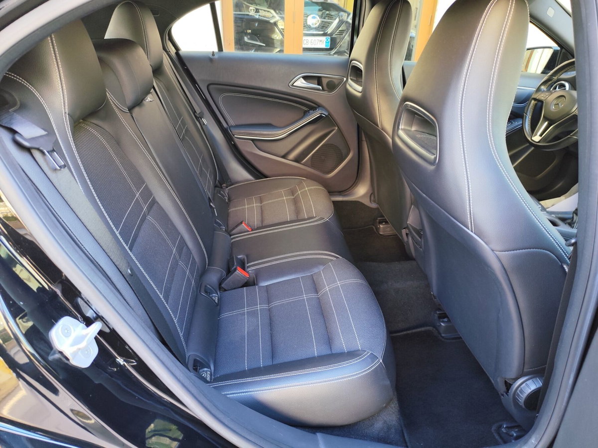 Mercedes-Benz Classe A 180 CDI Sport (19)