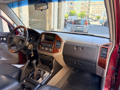 Mitsubishi Pajero 3.2 16V DI-D 3p. GLS2 (11)