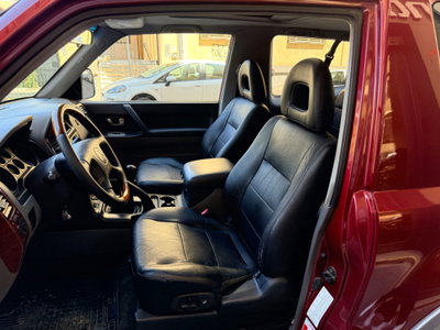 Mitsubishi Pajero 3.2 16V DI-D 3p. GLS2 (7)