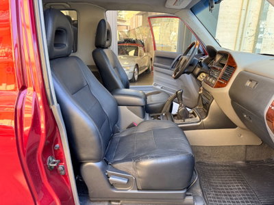 Mitsubishi Pajero 3.2 16V DI-D 3p. GLS2 (8)