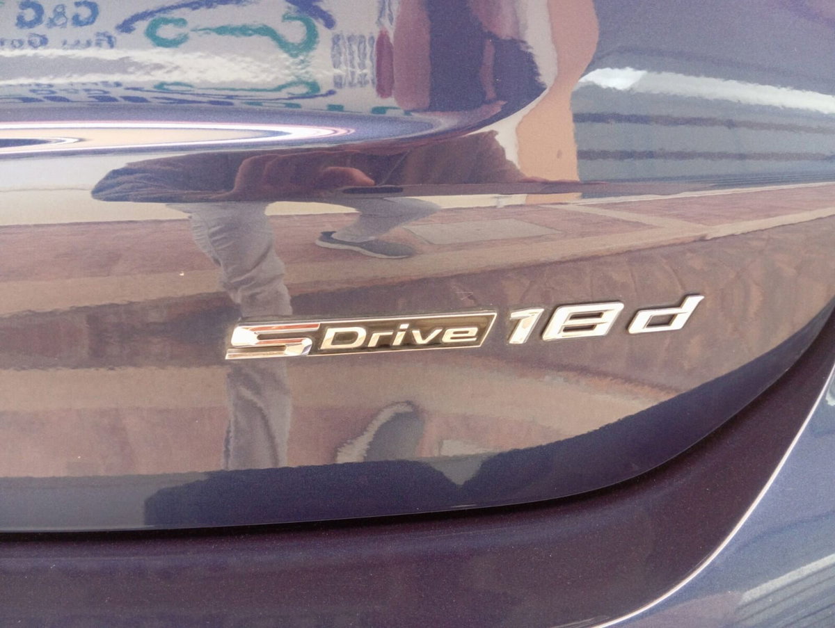 BMW X1 sDrive18d Business (10)