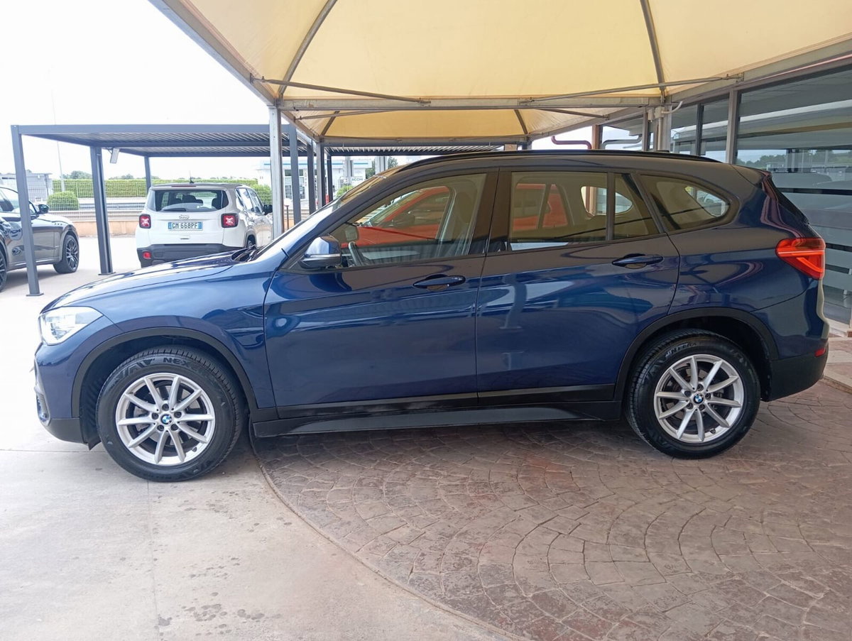 BMW X1 sDrive18d Business (5)